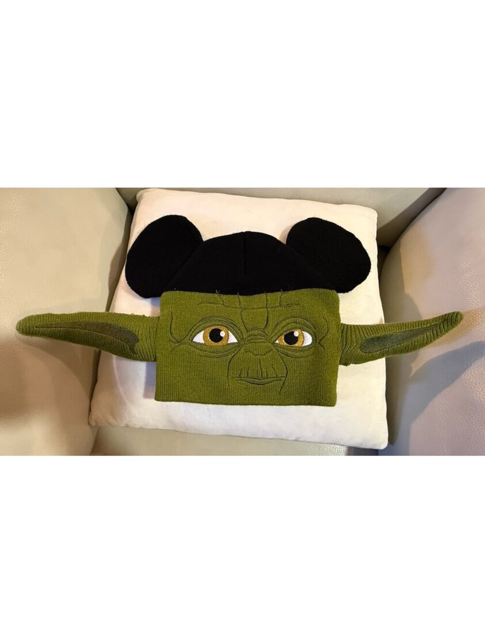 Disney Parks Yoda beanie